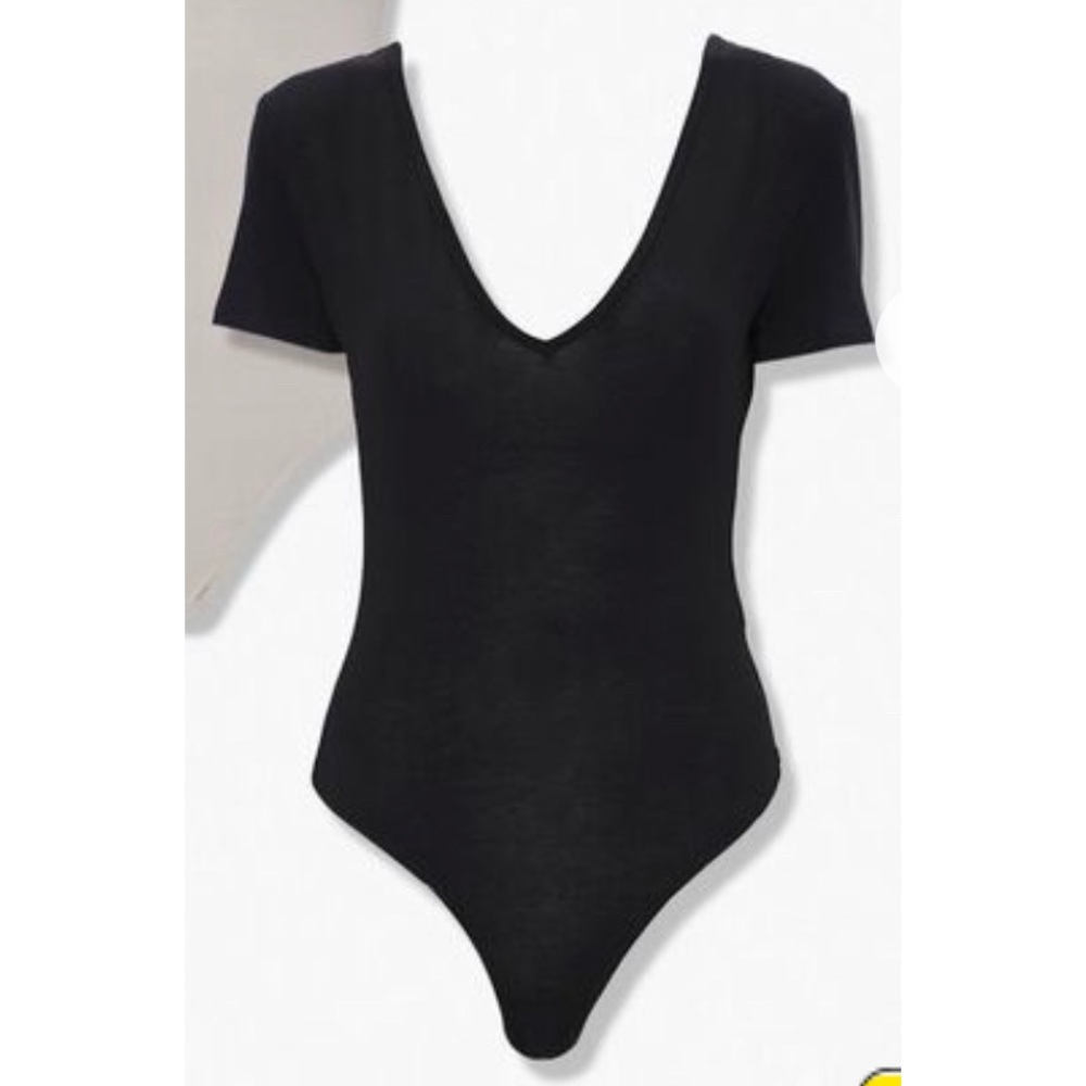 Black short sleeved t-shit v-neck bodysuit